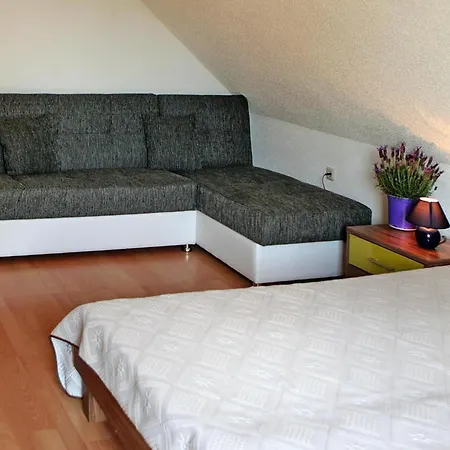 בית נופש Ferienhaeuser Am Kummerower See,