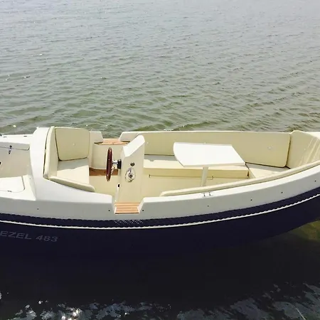 Ferienhaeuser Am Kummerower See, * Verchen