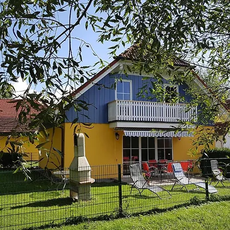 Ferienhaeuser Am Kummerower In